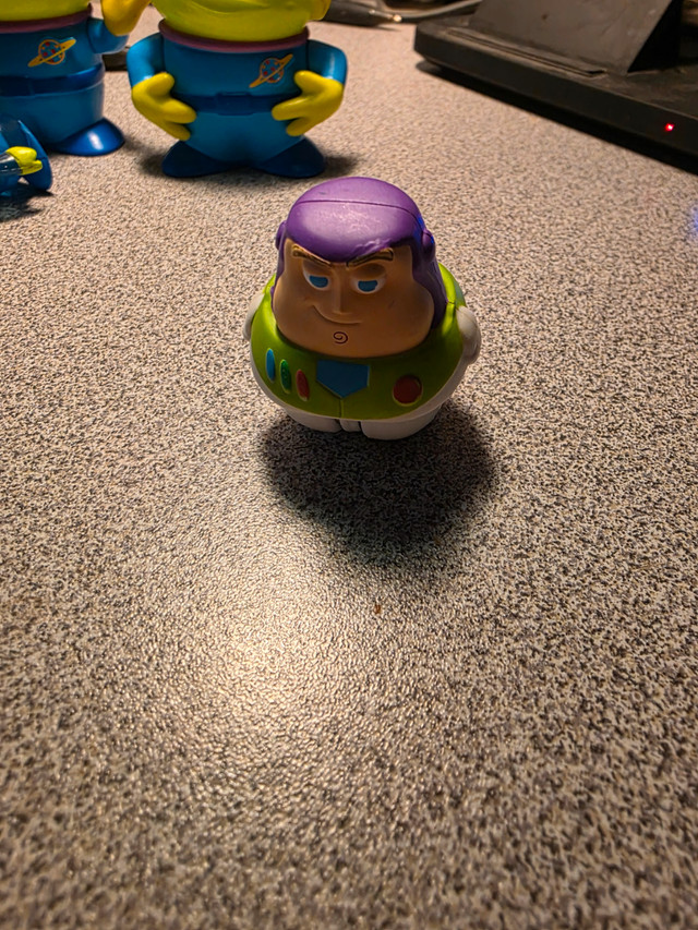 13 X Toy Story 2 Buzz Lightyear Mini Figures - photo 2