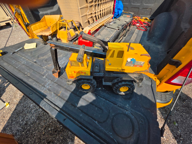 Vintage XMB 975 Tonka Turbo Diesel Rotating Backhoe
