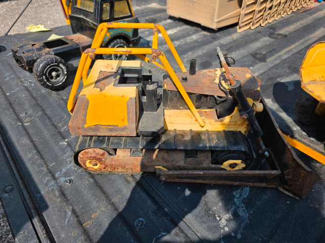 Vintage Tonka T-9 Mighty Dozer