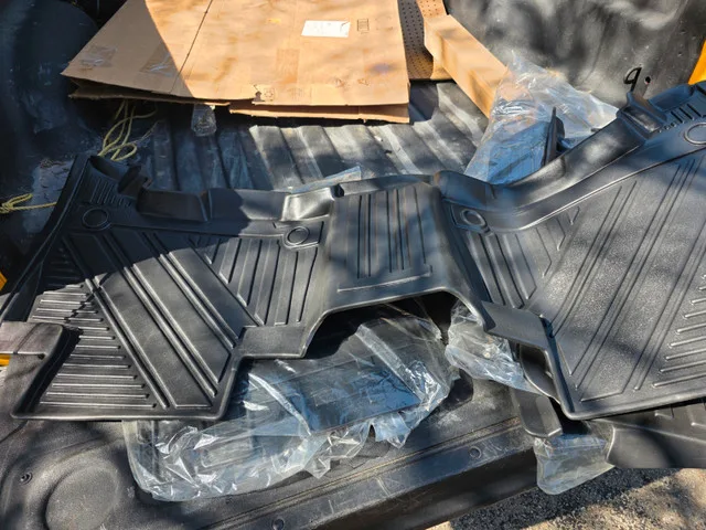 Toyota 4Runner 2013-2024 Floor Mats 3 Rows image indicator(4)