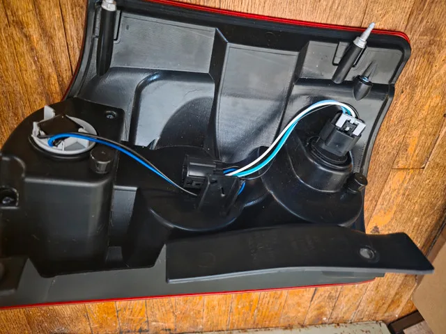 Passenger Side Taillight Grand Caravan 2011-2020 image indicator(2)