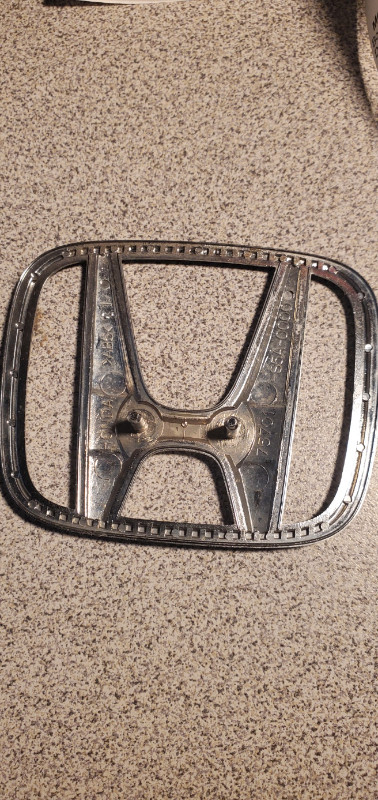 Deck Lid Emblem Badge - Honda Civic (75701-S5A-000) - photo 2