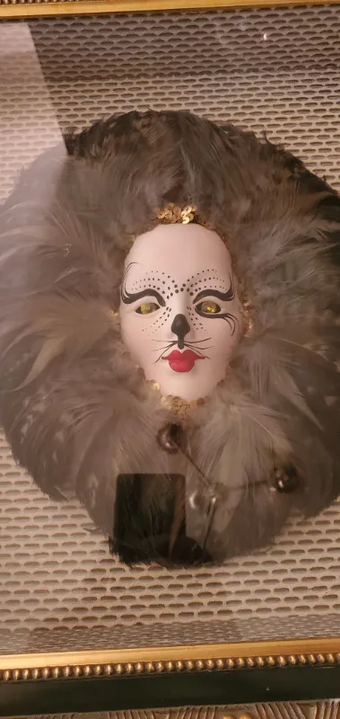 Unique Vintage Italian Cat Face Feather Shadowbox image indicator(3)