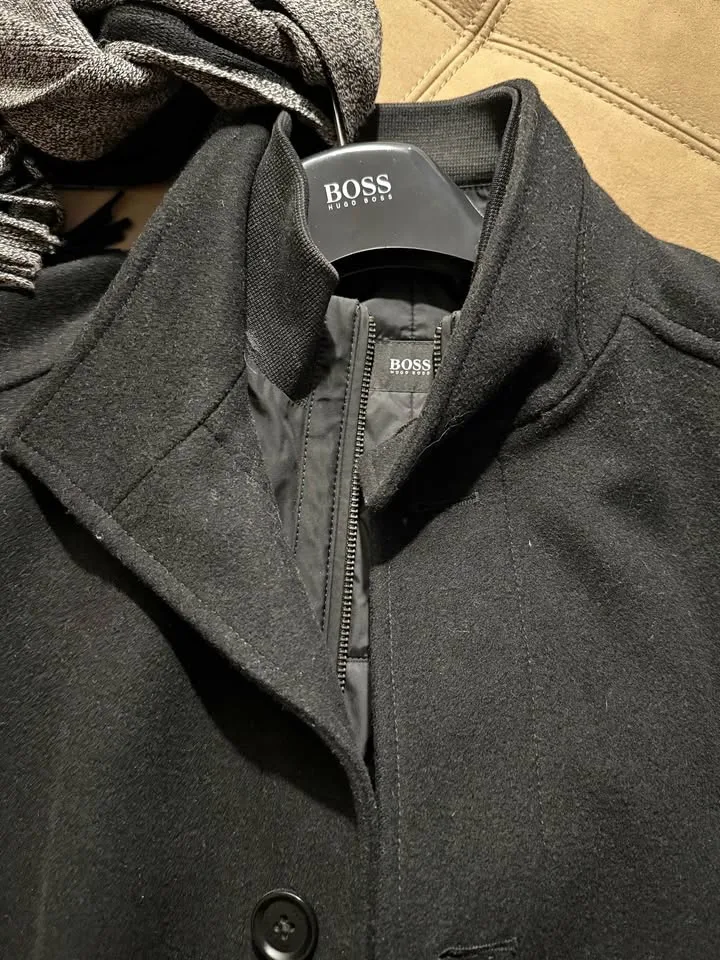 Hugo Boss men’s winter jacket thumbnail