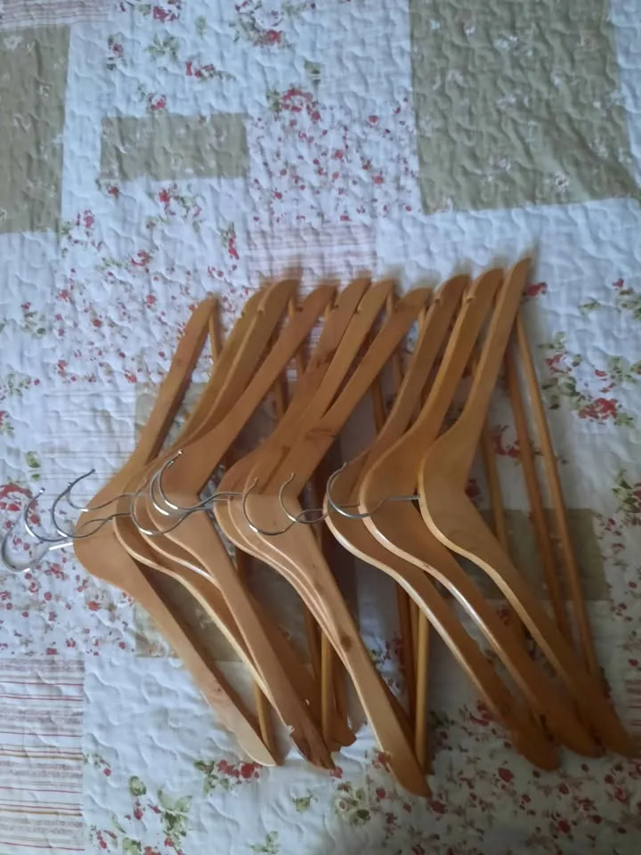 Wooden hangers for clothes image indicator(2)