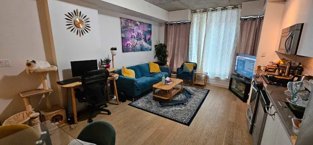 Downtown Toronto Condo for Rent image indicator(2)