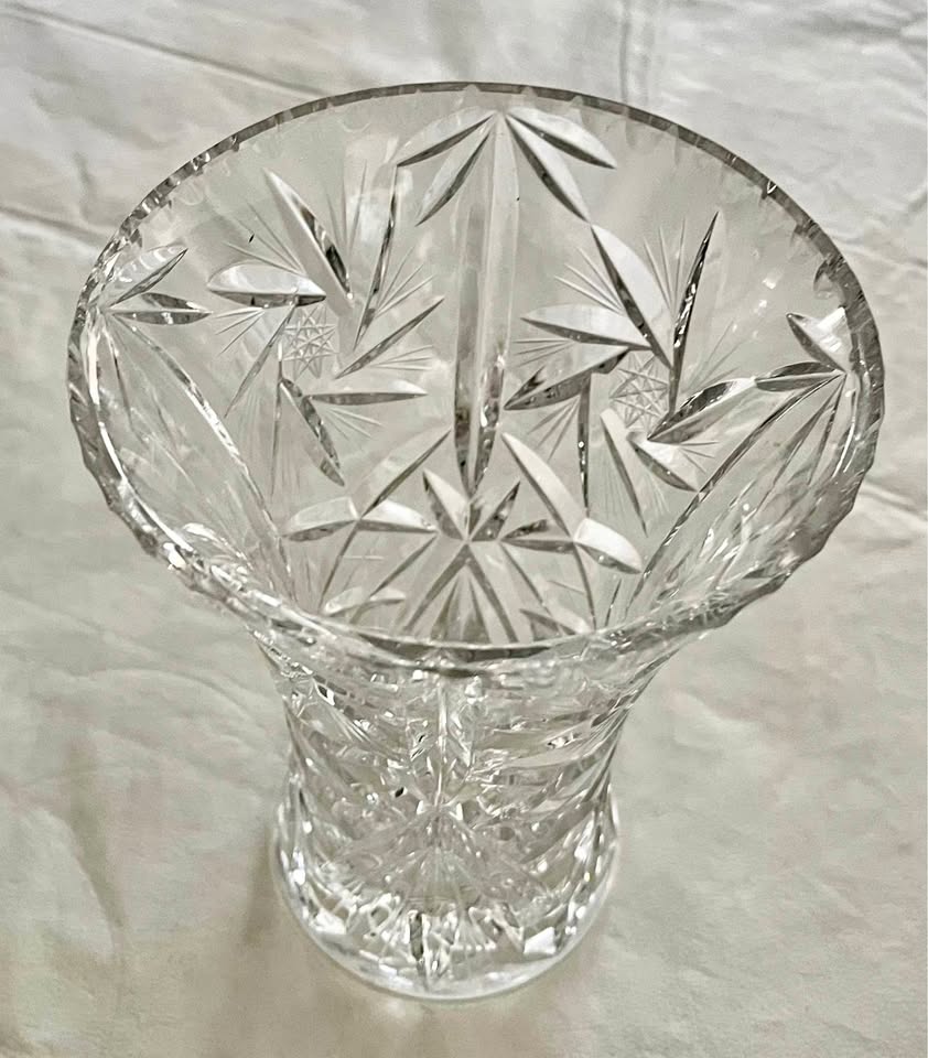 Pinwheel vase