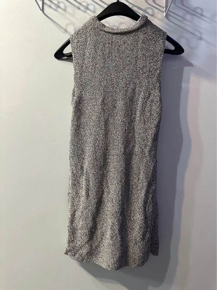Wilfred (Aritzia) Sleeveless Knit Tunic (XS) image indicator(2)