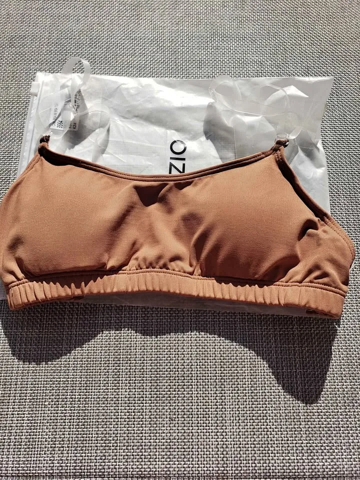 Capezio Womens Camisole Bra w/BraTek size XS thumbnail