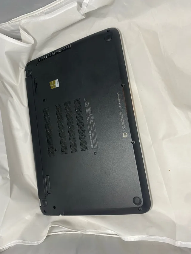 HP Pavilion Protect Smart Laptop 17" For Parts No Charger image indicator(3)