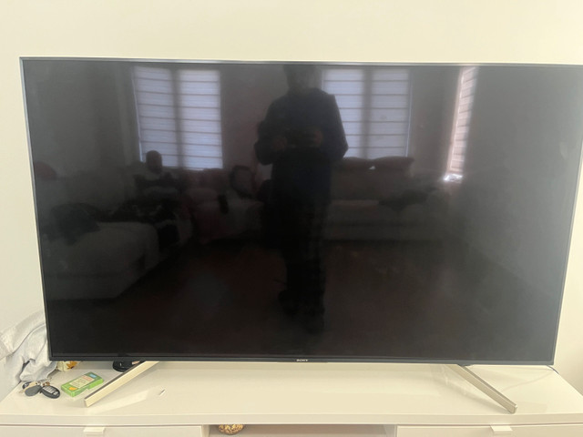 Sony 65” 4K HDR Smart TV (XBR-65X850F)