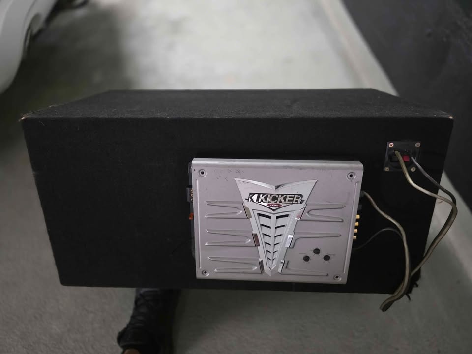 Kicker subwoofers - photo 2