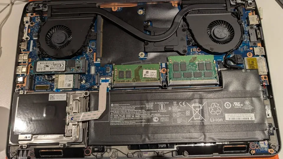 HP ZBook 15 G3 – i7 32GB RAM 256GB SSD Windows 11 Pro image indicator(6)