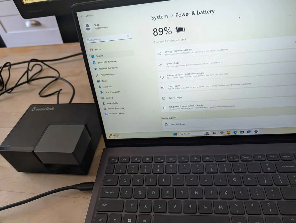 Used Universal docking station (Wavlink) image indicator(6)