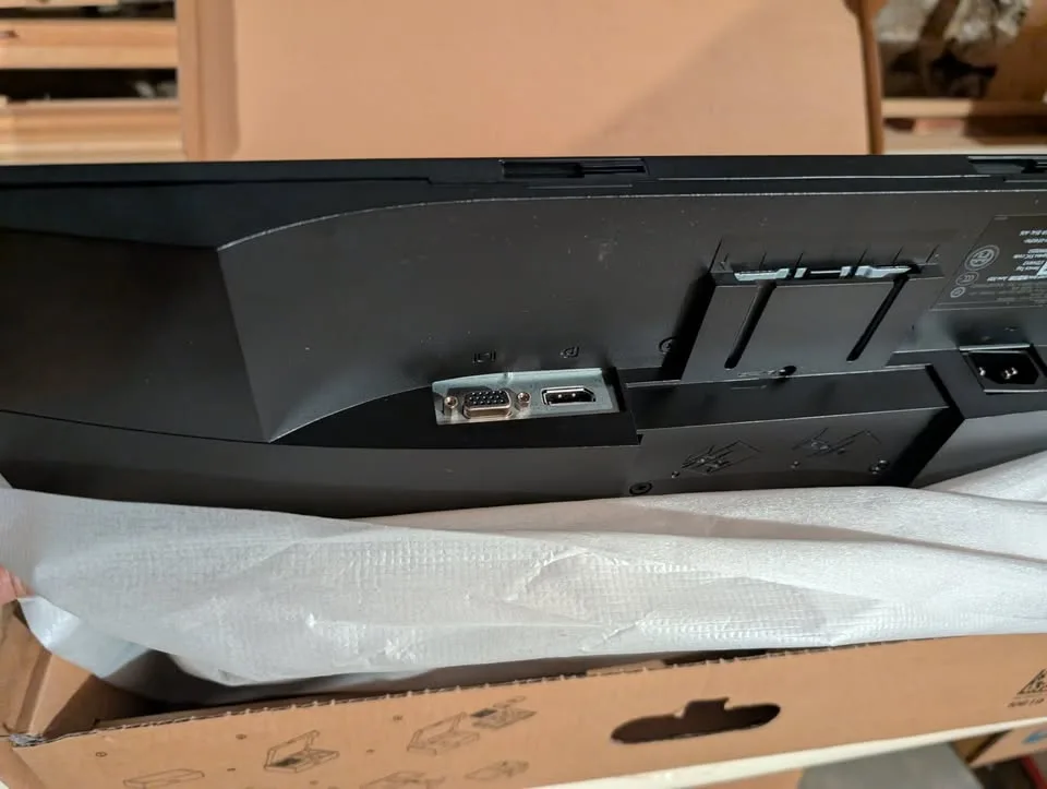 Dell E2417H Monitor - $80 image indicator(3)