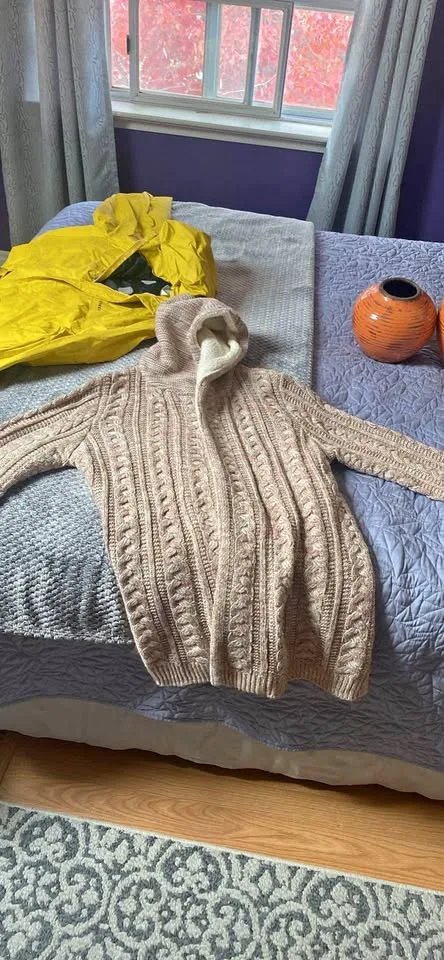 Women’s Sweater - XL