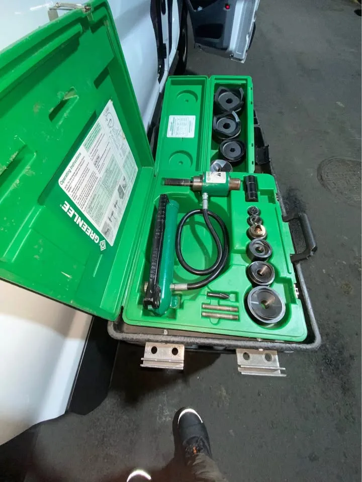 Greenlee Hydraulic Electrical Punch Set. Complete image indicator(2)