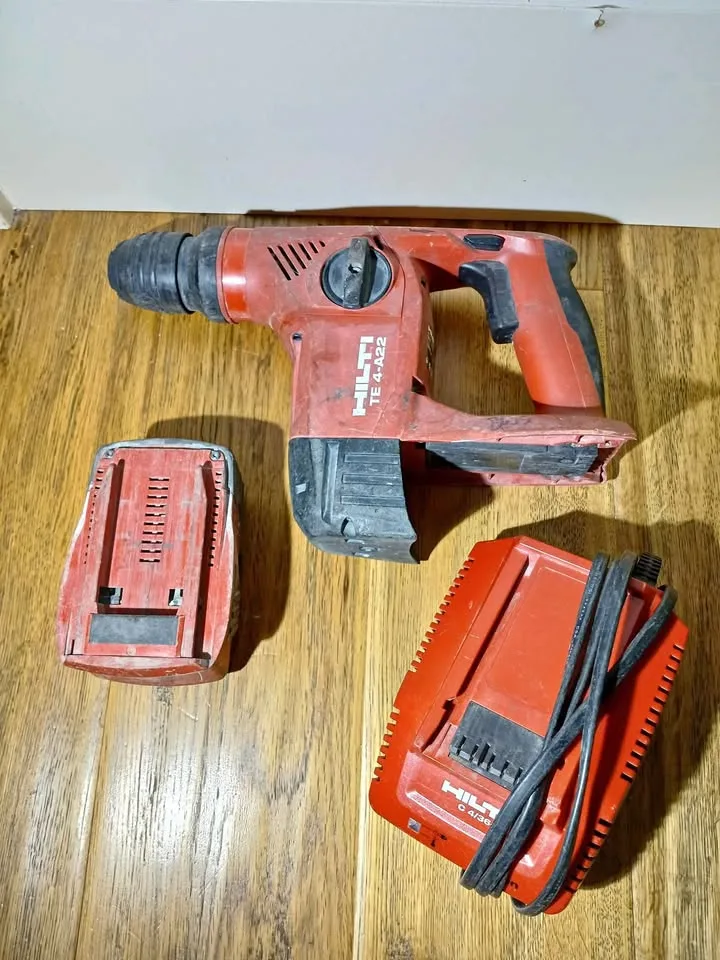 Hilti Te 4 A22, battery and charger