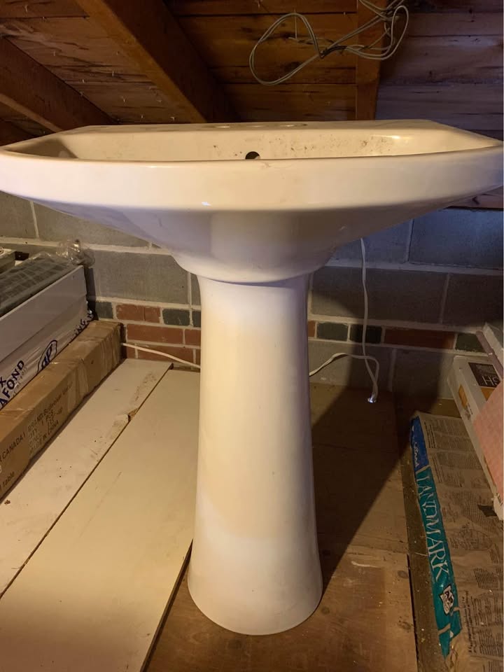Pedestal Sink