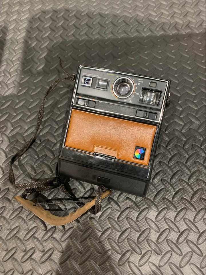 Vintage Kodak Colorburst 200 Instant Film Camera - photo 2