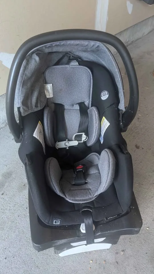 Infant Car Seat + Base image indicator(4)