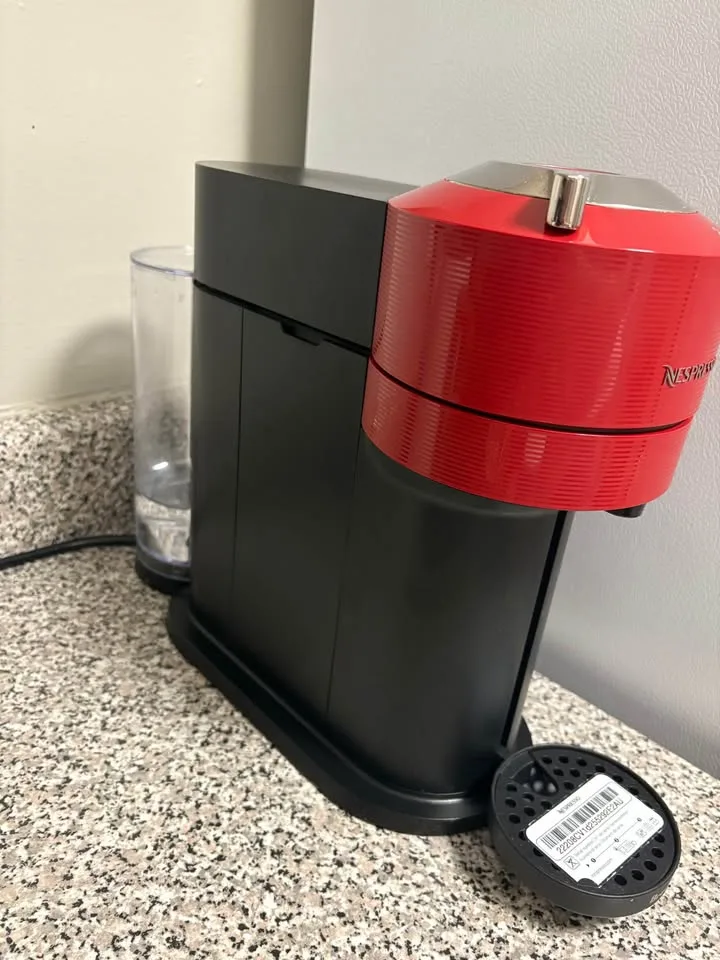 Nespresso Vertuo Next Coffee Machine - Red image indicator(3)