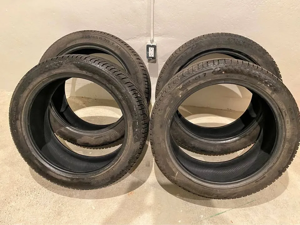 255/45/R20 Continental Viking Contact Winter snow ❄️ tires