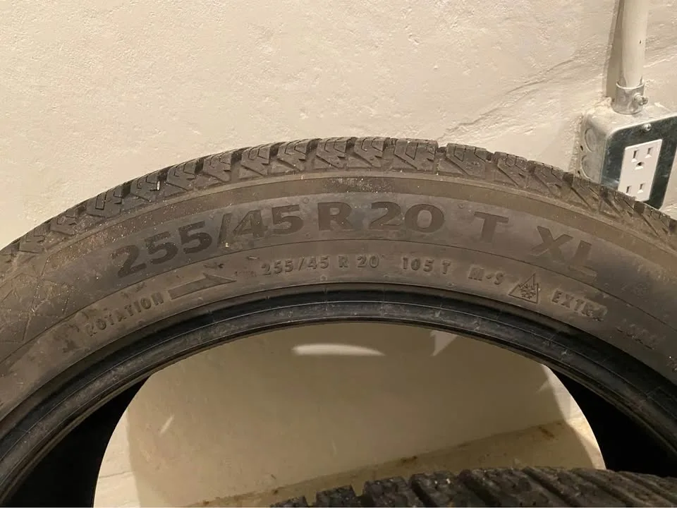 255/45/R20 Continental Viking Contact Winter snow ❄️ tires image indicator(2)