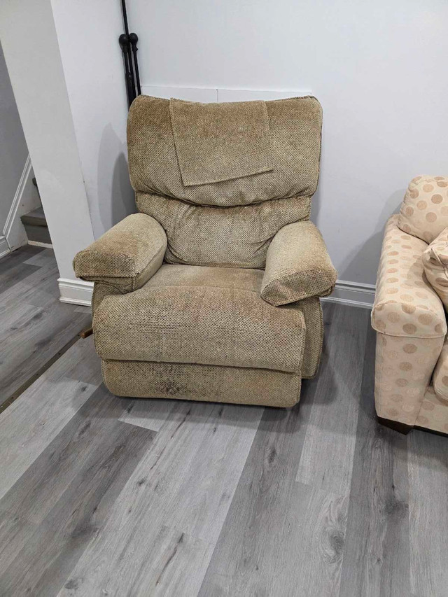 Bed, Tables & Sofa - photo 2