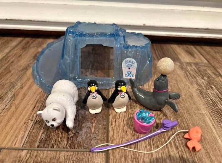 Vintage Littlest Pet Shop Zoo Polar Pets