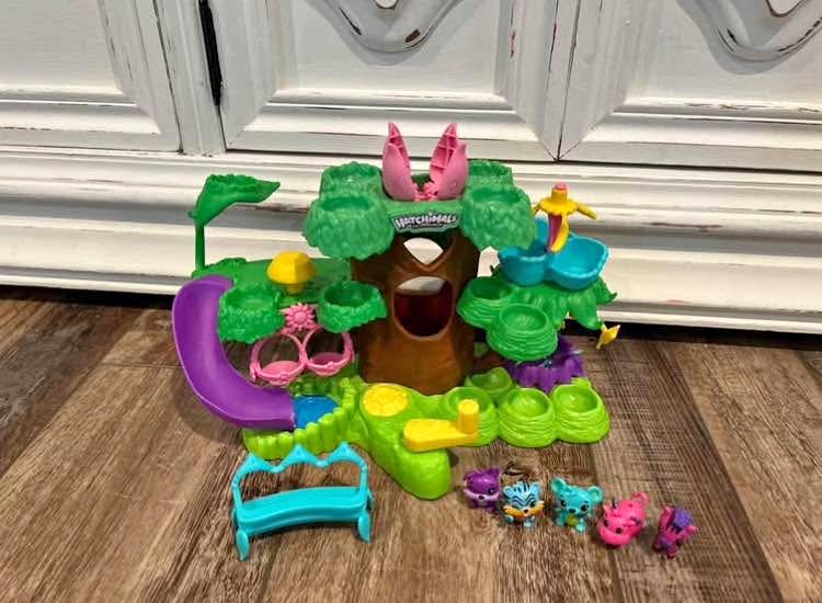 Hatchimals Colleggtibles Playset Treehouse Hatchery Nursery