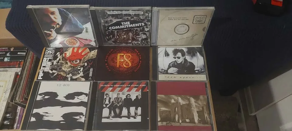 CDs, asstd image indicator(3)