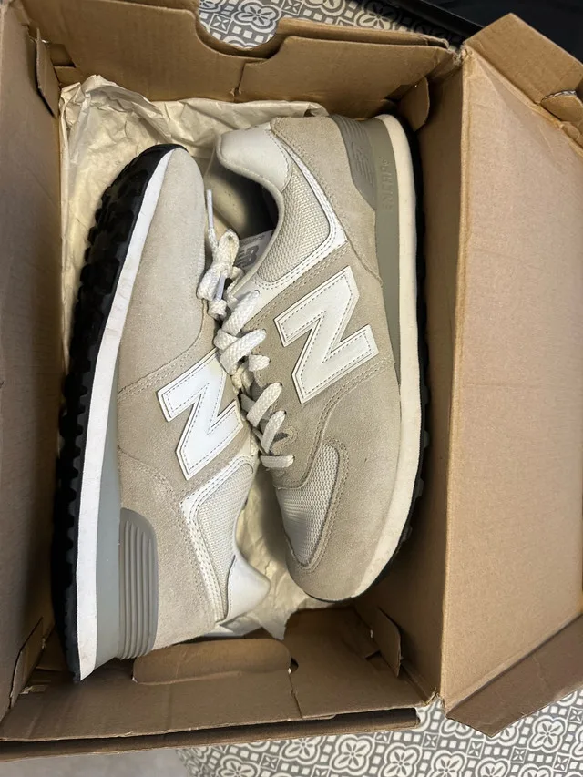 New Balance 574 Classic image indicator(2)