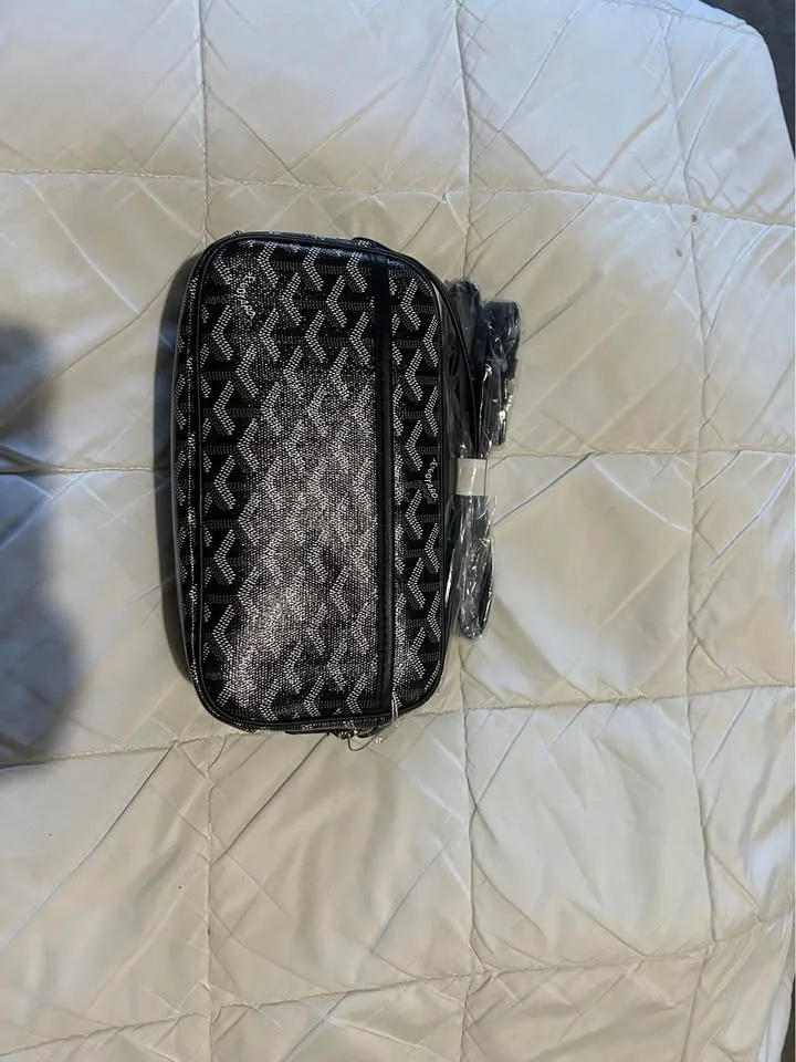 GOYARD CAP-VERT PM BAG **BEST OFFER** image indicator(5)
