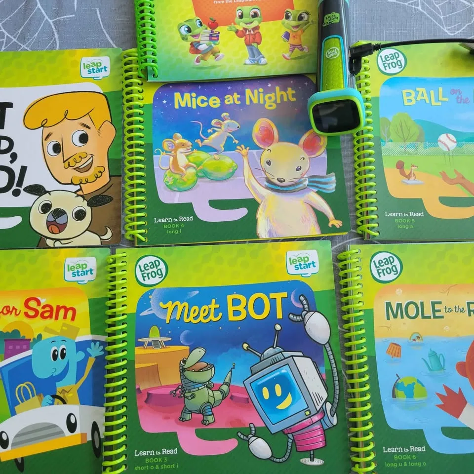 Brand new LeapStart Go set with books image indicator(4)