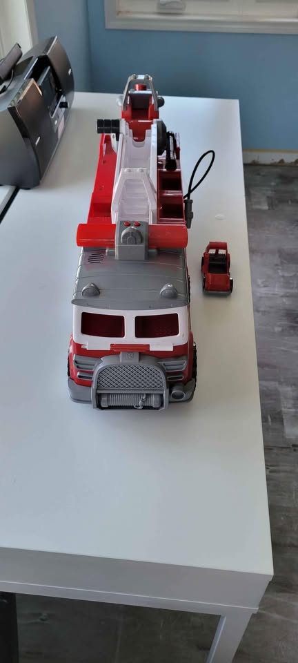 EUC Marshall's big fire truck - photo 2