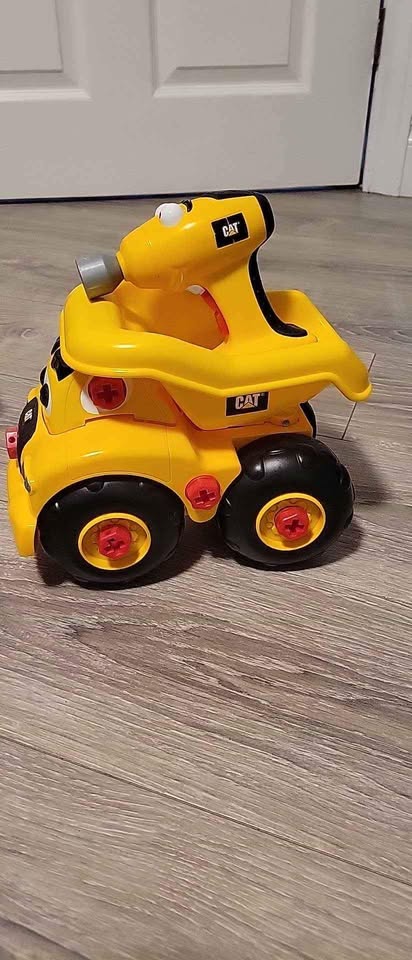 EEUC CAT construction vehicles - photo 4