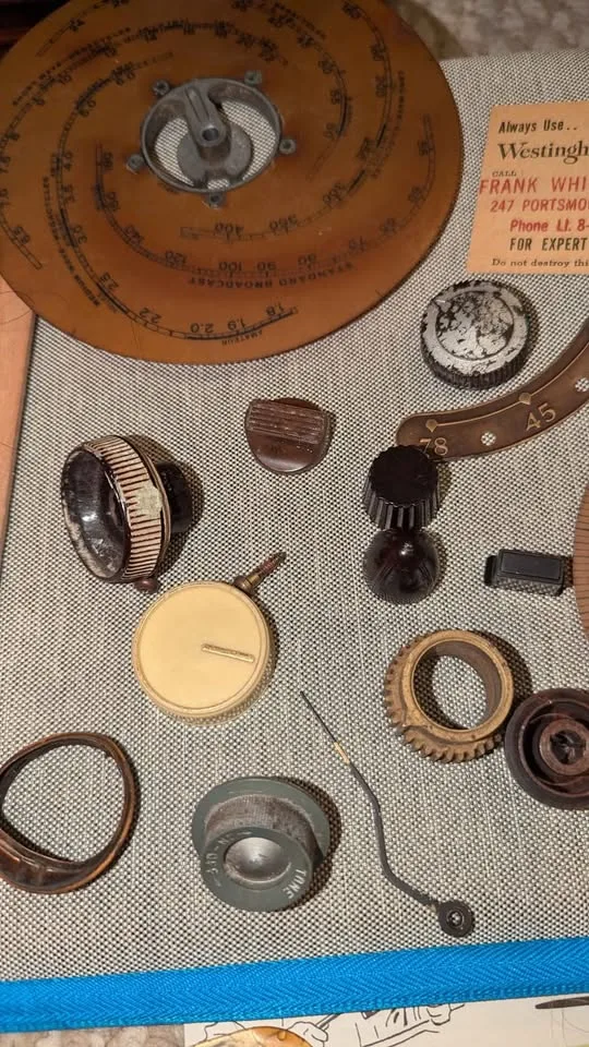 Vintage 1940s–50s Radio Parts Lot image indicator(6)