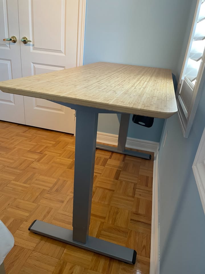 Height Adjustable Electric Standing Desk - Excellent - photo 2