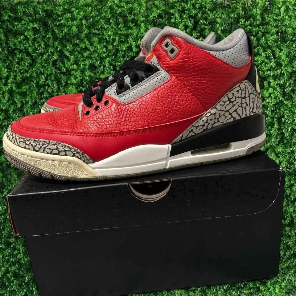 Jordan 3 Red Cement Size 8 $55 image indicator(4)