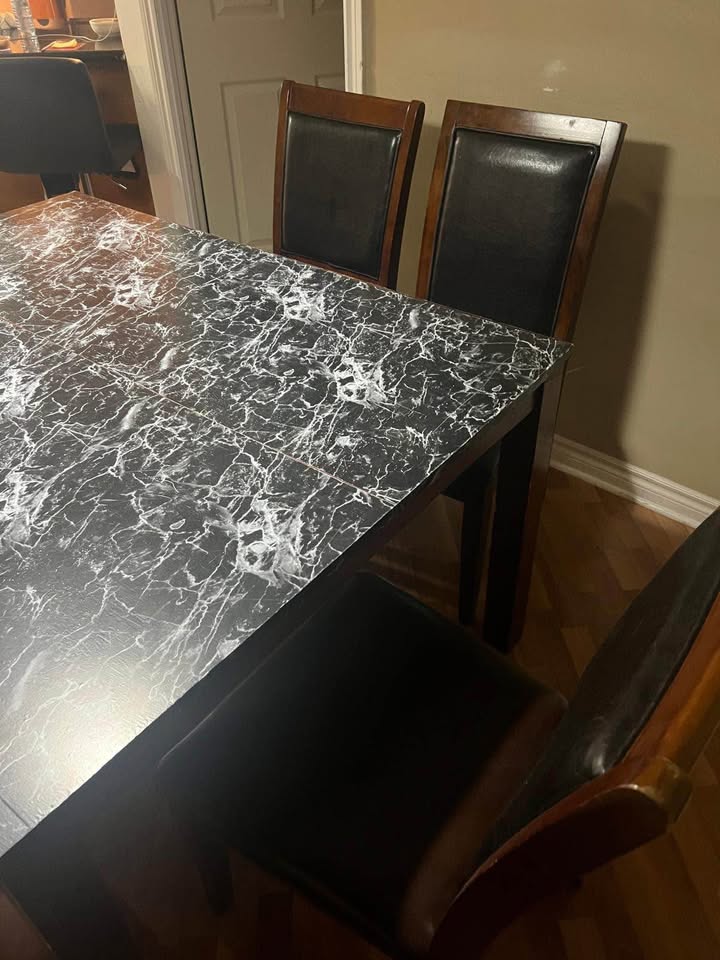 Dining Room Table & Chairs - photo 4