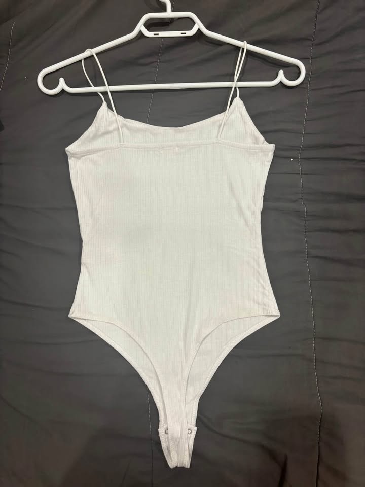 white bodysuit (s) - photo 2