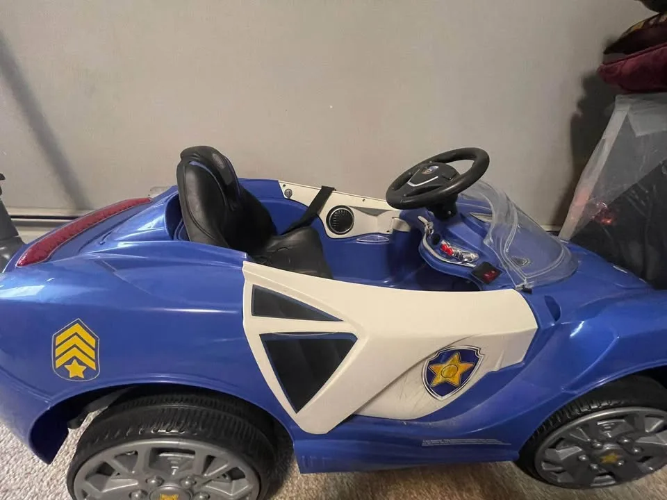 Kids Electric Ride-On Car – Blue image indicator(2)