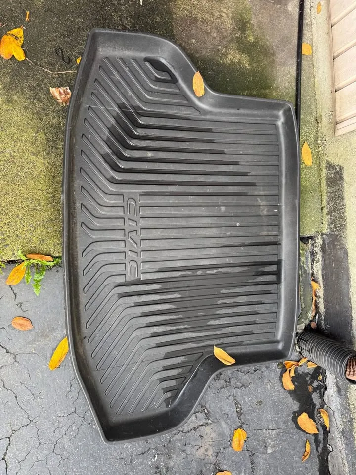 Honda Civic OEM All-Weather Trunk Mat / Cargo Liner image indicator(2)