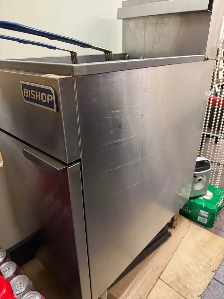 Bishop Commercial Deep Fryer – Heavy Duty Stainless Steel image indicator(3)