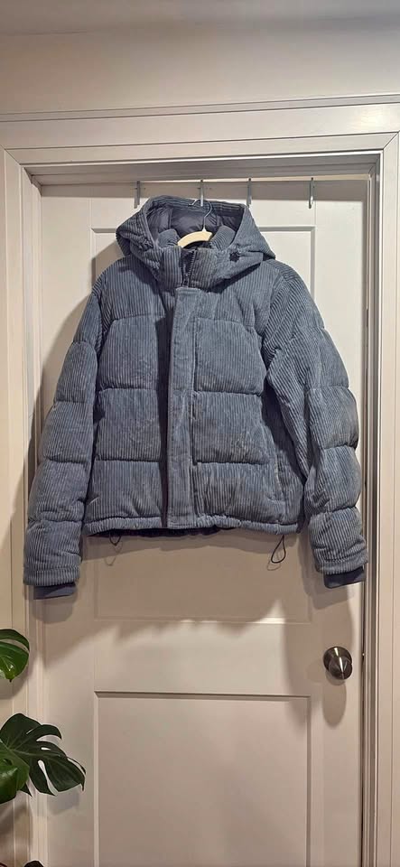 Aritzia Superpuff - Corduroy- Blue
