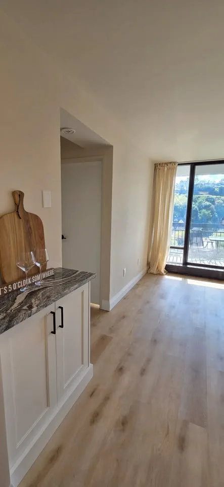 1 bed 1 bath Flat image indicator(10)