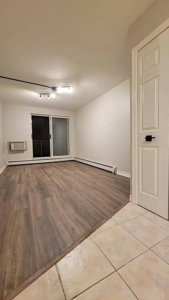 1 Bed 1 Bath - Apartment image indicator(6)