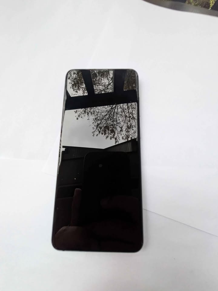 Samsung Galaxy S20 5G (128gb) Unlocked + free case - photo 4