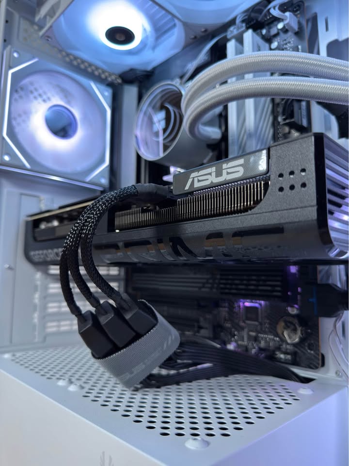 RTX 5070 Ti | Ryzen 9800x3D | 64 GB Ram | 2TB SSD PC - photo 4